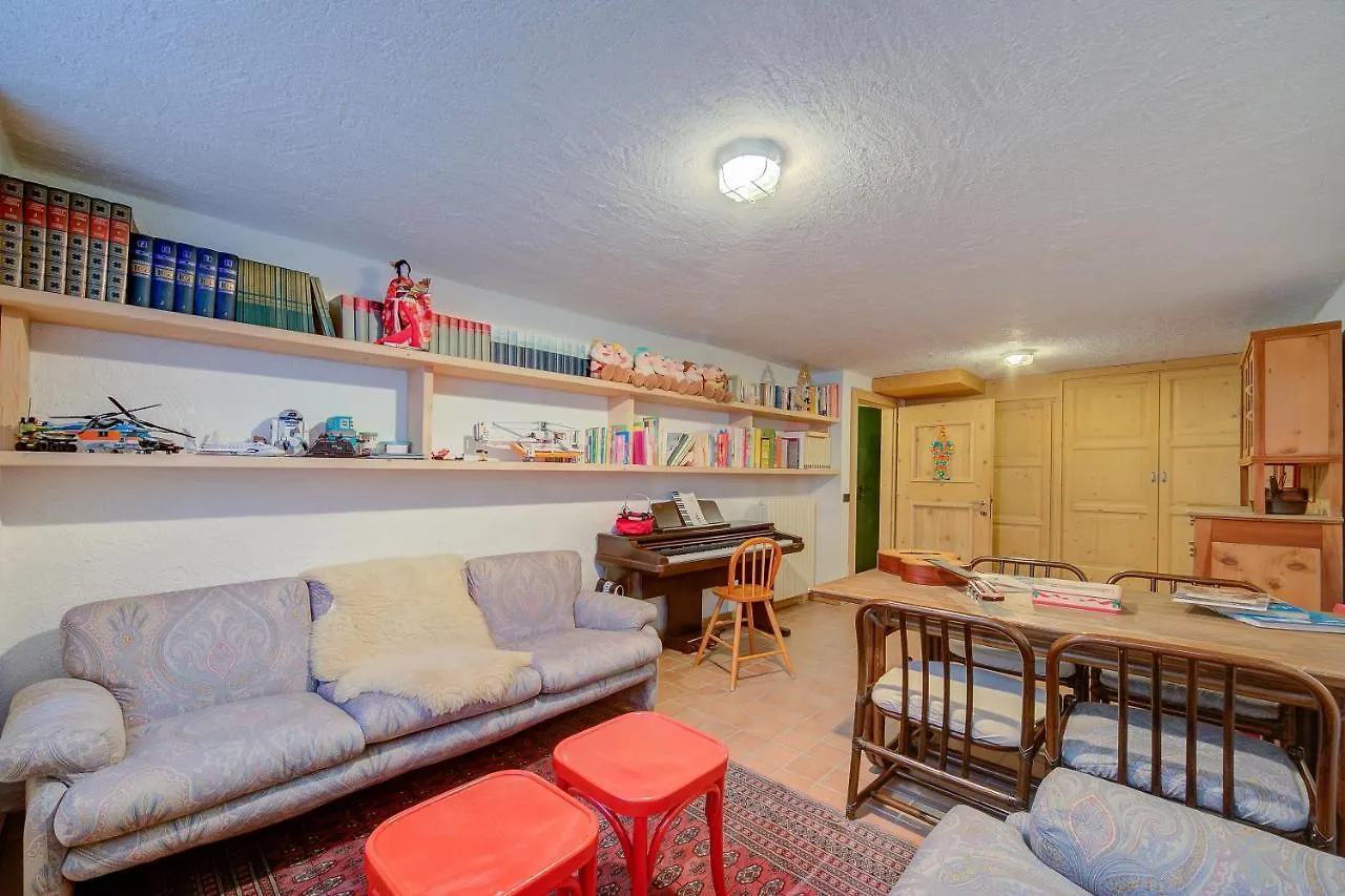 Chalet Lidia Ski In-Ski Out 50M - Happy Rentals Livigno