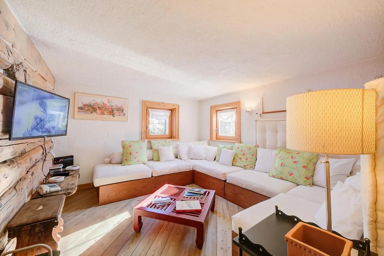 Chalet Lidia Ski In-Ski Out 50M - Happy Rentals Livigno